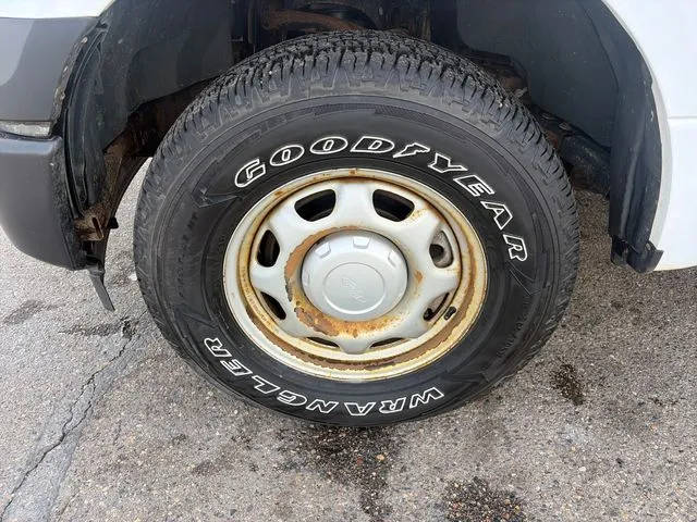 Ford F-150 photo 11