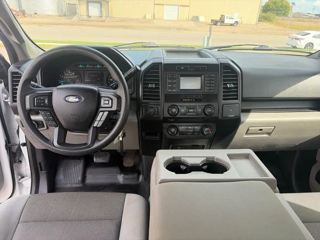 Ford F-150 photo 31
