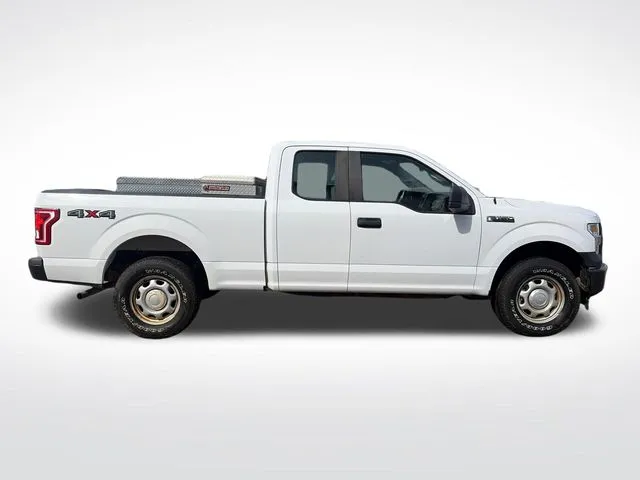 Ford F-150 photo 8