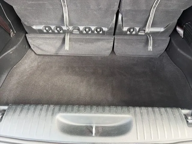 Chrysler Pacifica photo 44