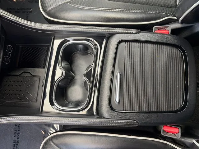 Chrysler Pacifica photo 35