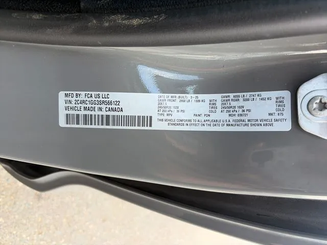 Chrysler Pacifica photo 58