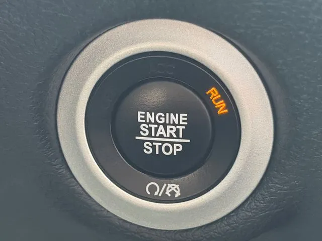 Chrysler Pacifica photo 54