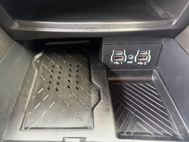 Chrysler Pacifica photo 62