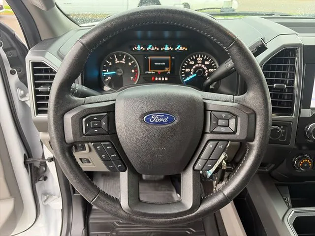 Ford F-150 photo 27
