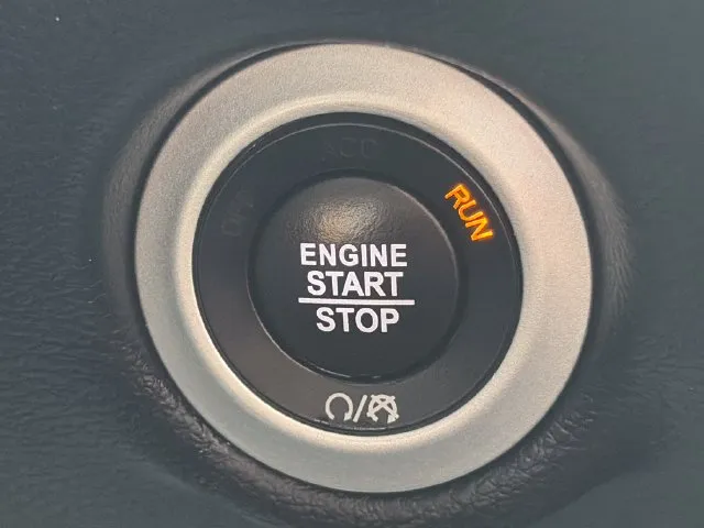 Chrysler Pacifica photo 52