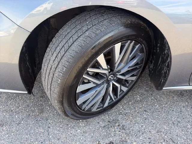 Nissan Altima photo 16