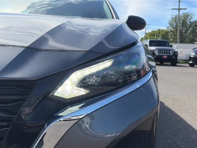 Nissan Altima photo 17