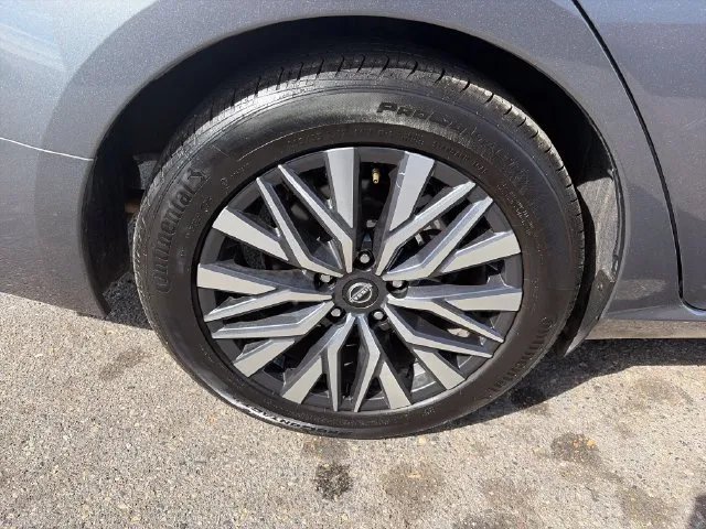 Nissan Altima photo 15