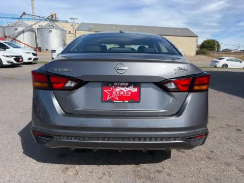More photos of 2025 Nissan Altima 2.5 SV at Nyhus Family Sales, MN