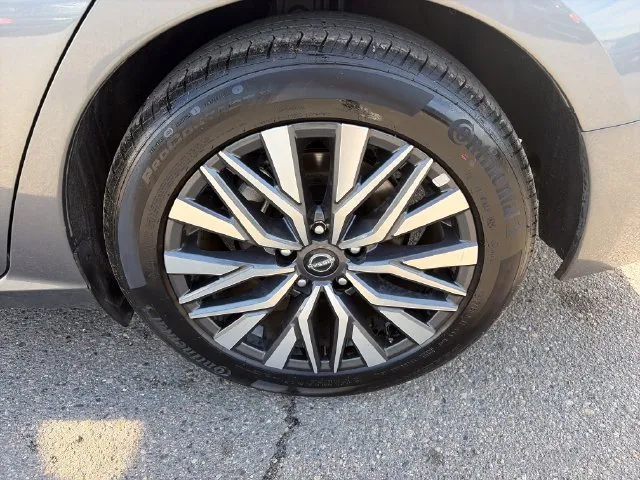 Nissan Altima photo 14