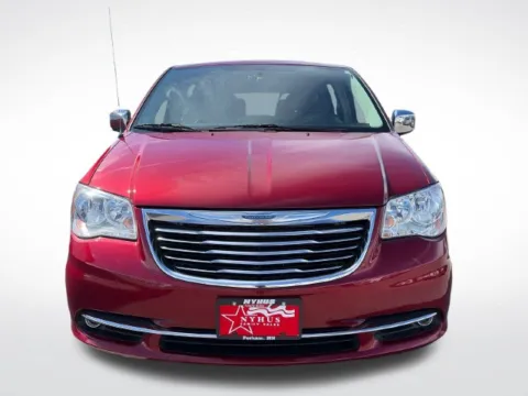 Photos of 2016 Chrysler Town & Country Touring-L for sale in Perham, MN at Nyhus Family Sales