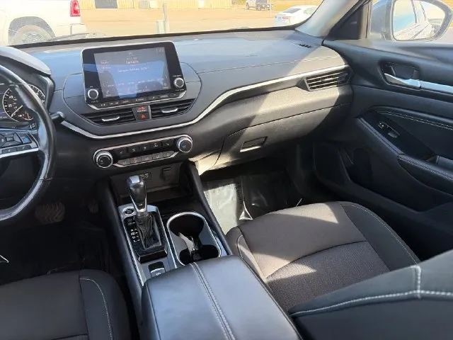 Nissan Altima photo 33
