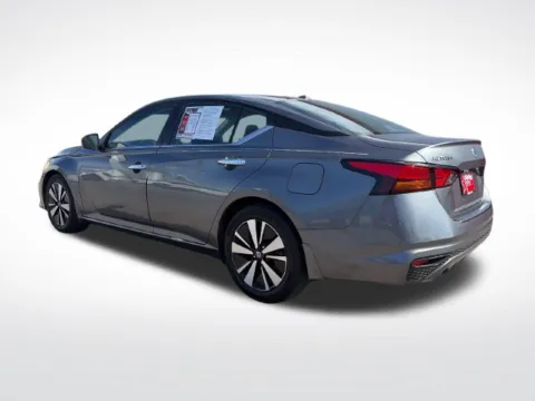 More photos of 2022 Nissan Altima 2.5 SV at Nyhus Family Sales, MN