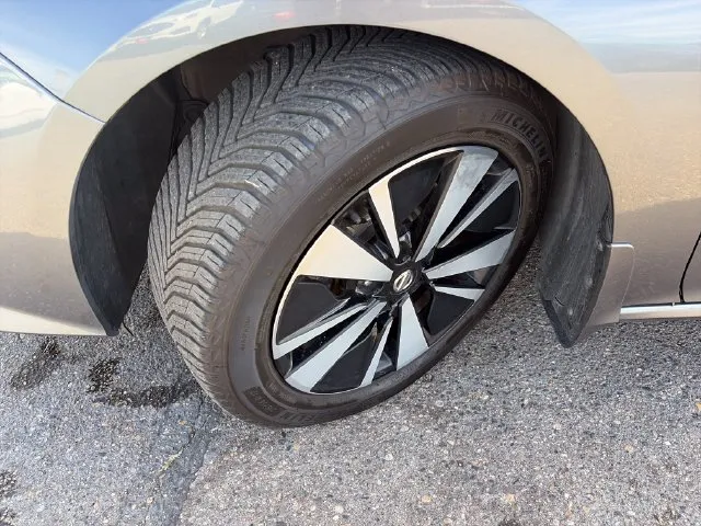 Nissan Altima photo 17
