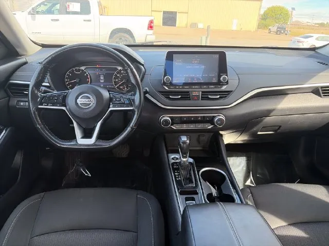 Nissan Altima photo 32