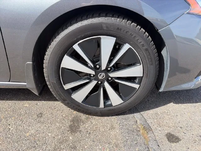 Nissan Altima photo 14