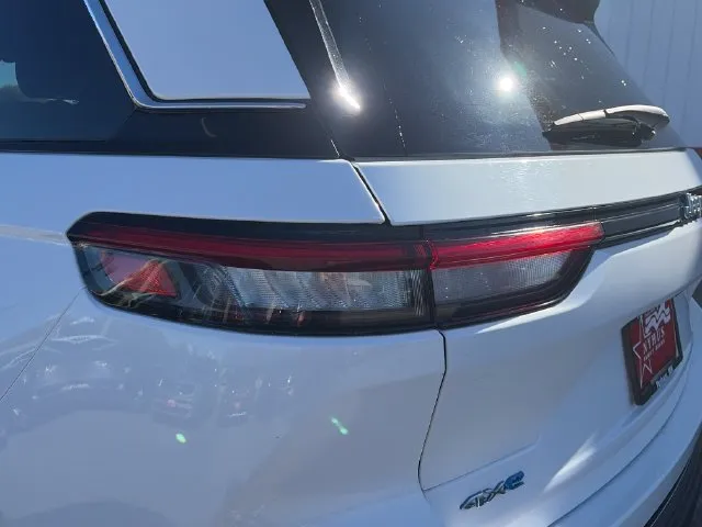 Jeep Grand Cherokee photo 21