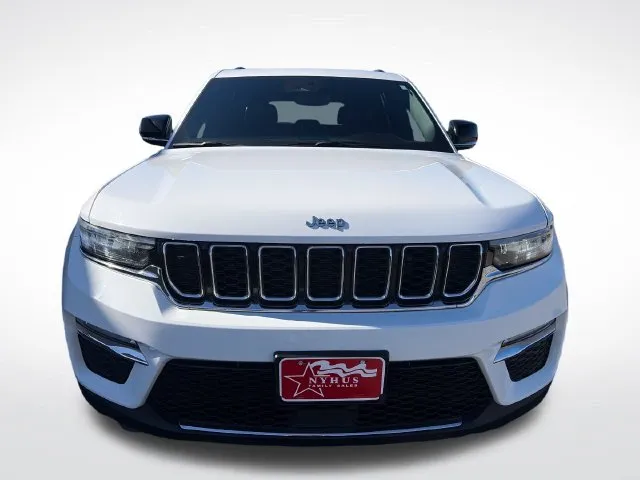Jeep Grand Cherokee photo 2