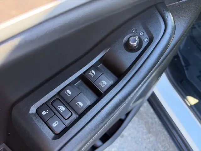 Jeep Grand Cherokee photo 27