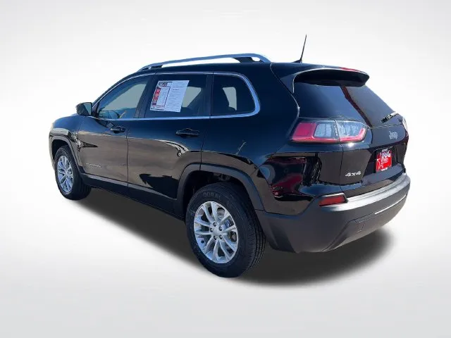 Jeep Cherokee photo 4