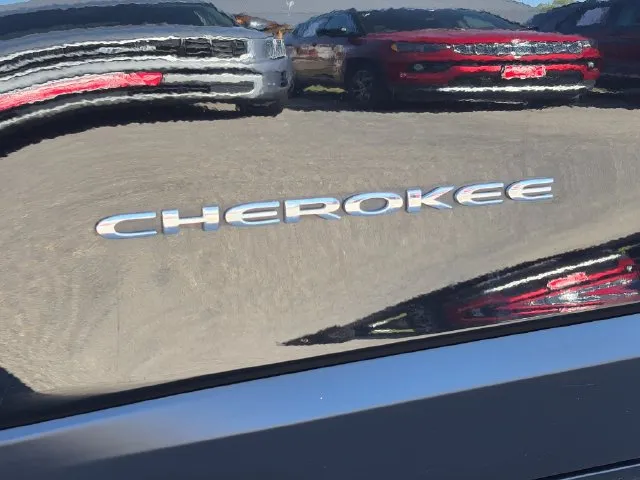 Jeep Cherokee photo 20
