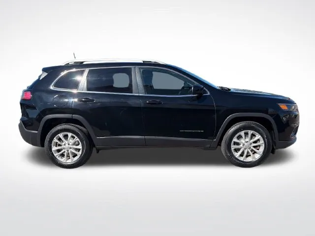 Jeep Cherokee photo 8