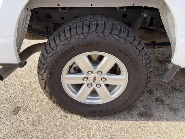 Ford F-150 photo 16