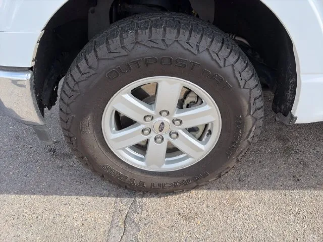 Ford F-150 photo 12