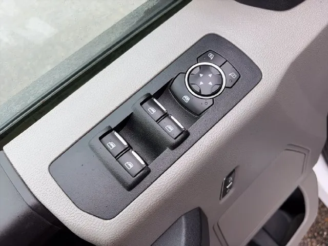 Ford F-150 photo 25