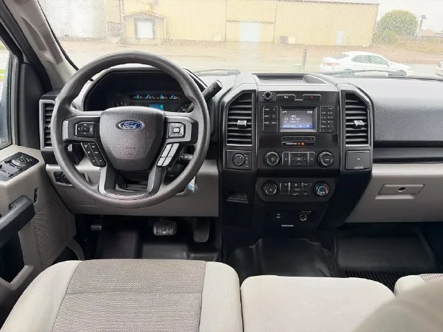 Ford F-150 photo 31