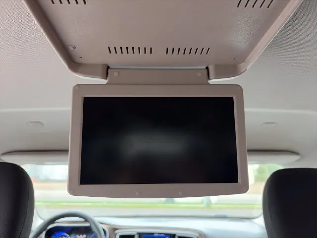Chrysler Pacifica photo 53