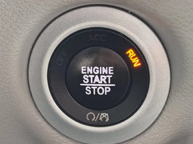 Chrysler Pacifica photo 47