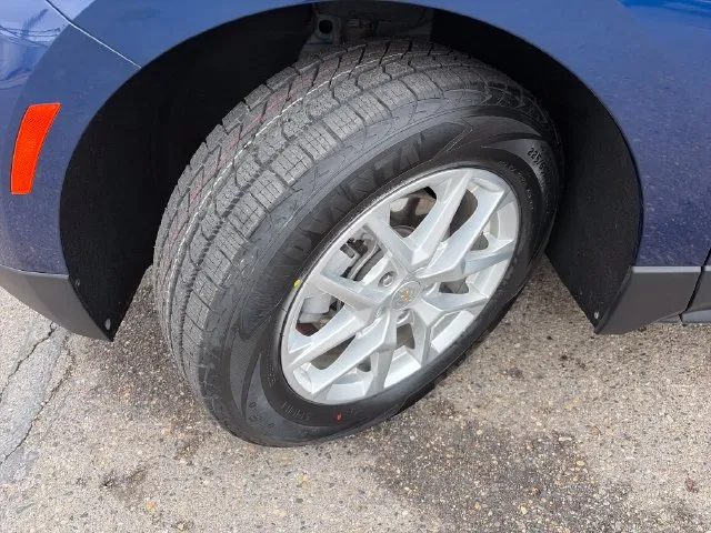 Chevrolet Equinox photo 18