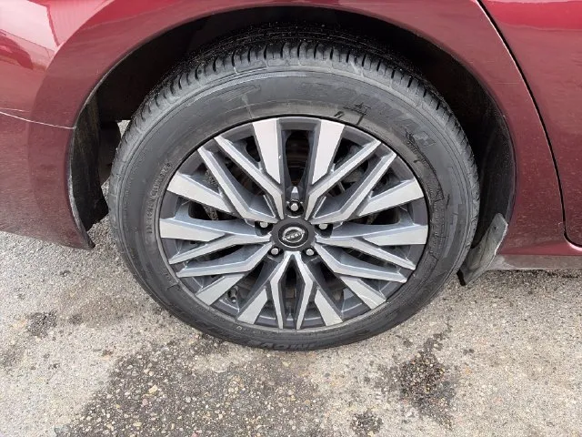 Nissan Altima photo 15