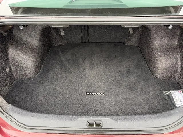 Nissan Altima photo 40