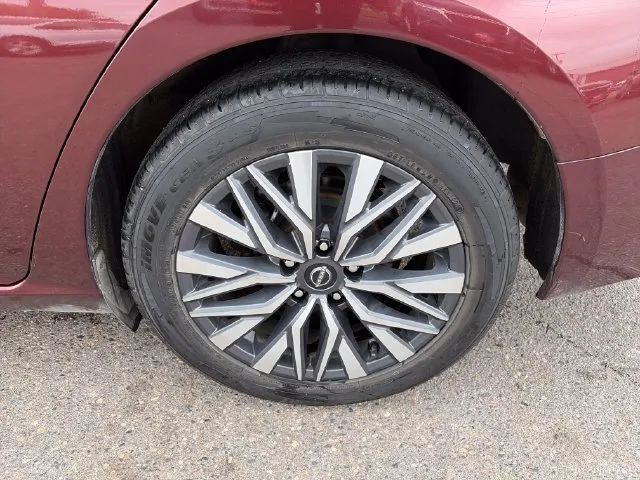 Nissan Altima photo 14