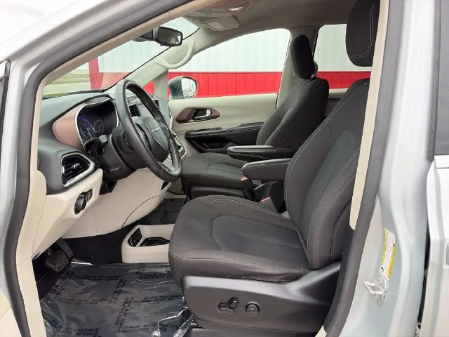 Chrysler Voyager photo 22