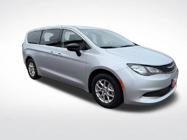 Chrysler Voyager photo 10