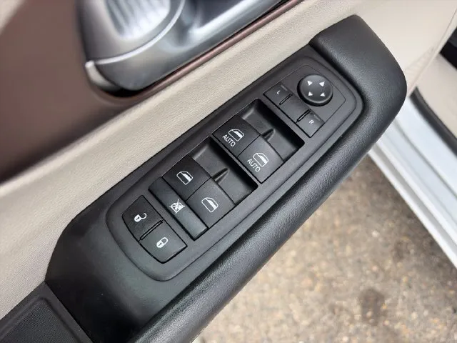 Chrysler Voyager photo 26