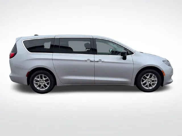 Chrysler Voyager photo 9