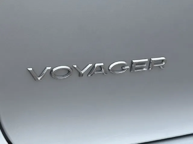 Chrysler Voyager photo 21