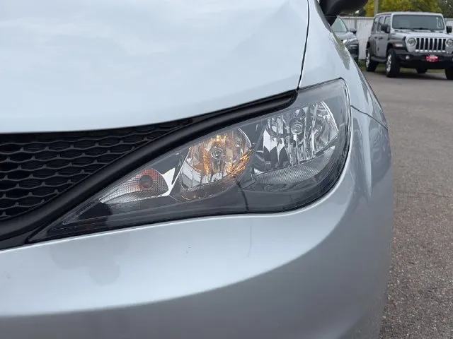 Chrysler Voyager photo 18