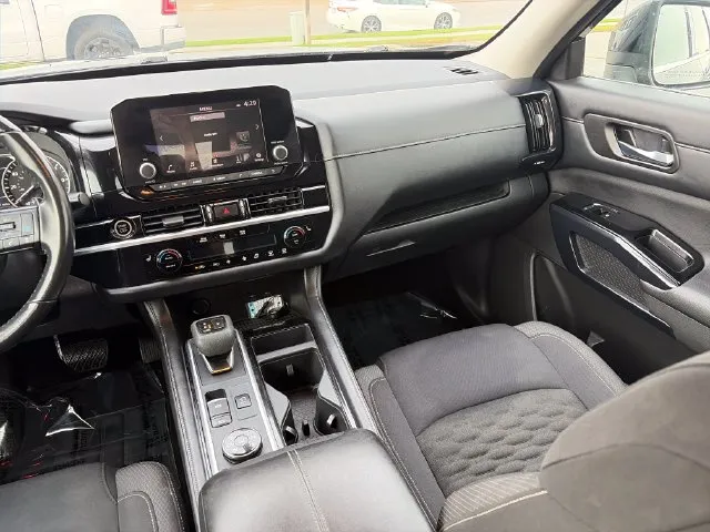 Nissan Pathfinder photo 33