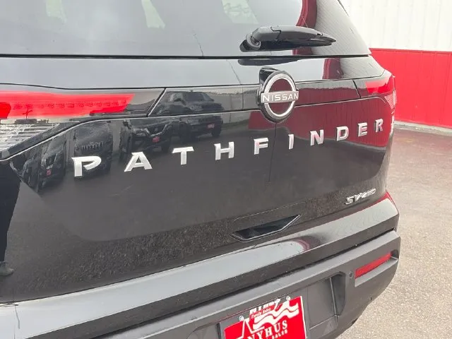 Nissan Pathfinder photo 21