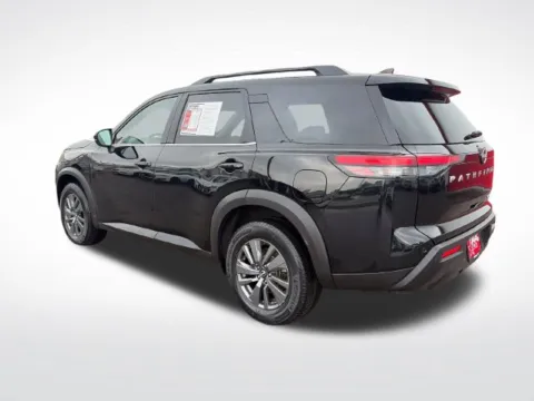 More photos of 2022 Nissan Pathfinder SV at Nyhus Family Sales, MN