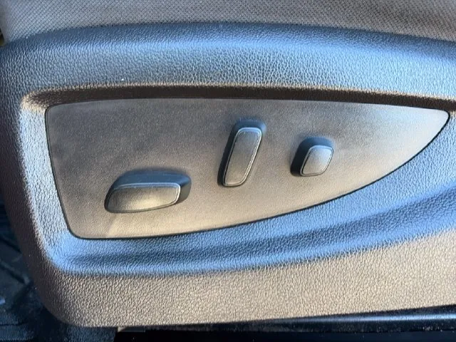 Chevrolet Silverado photo 27