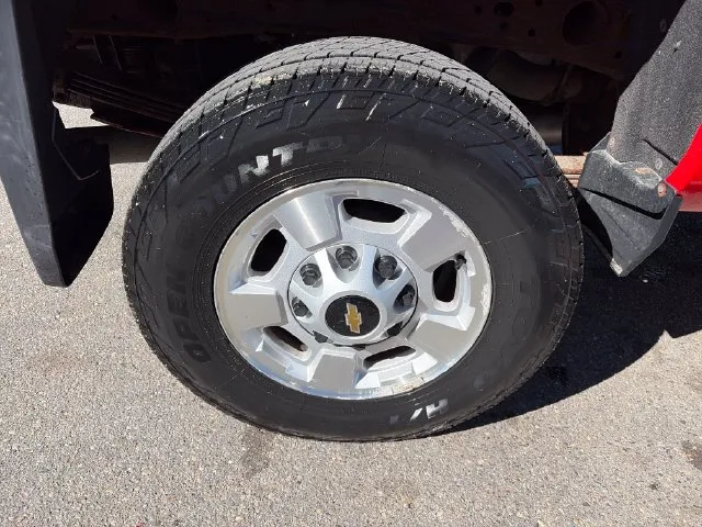 Chevrolet Silverado photo 16