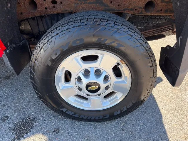 Chevrolet Silverado photo 15