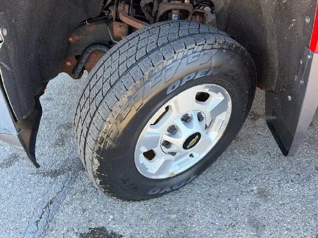 Chevrolet Silverado photo 17